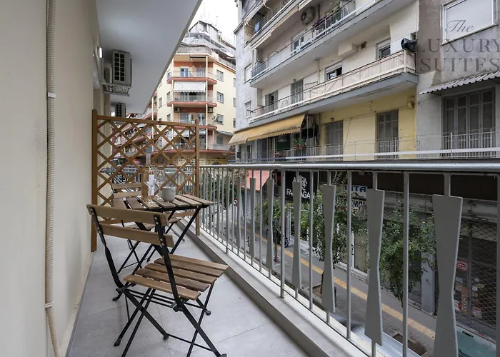 Mavili, The Luxury Suites