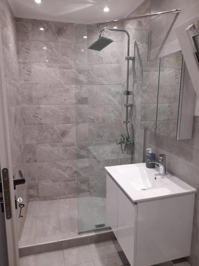 Mavili, The Luxury Apartament Saloniki